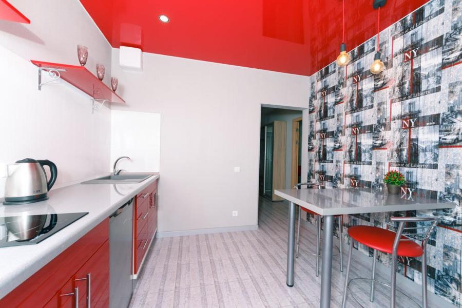 Apartment шикарная 1 комнатная на русовой 7 Kyiv
